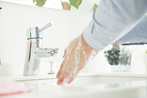 手の洗い過ぎは逆効果！バイ菌バリアを壊さない「正しい手洗い」